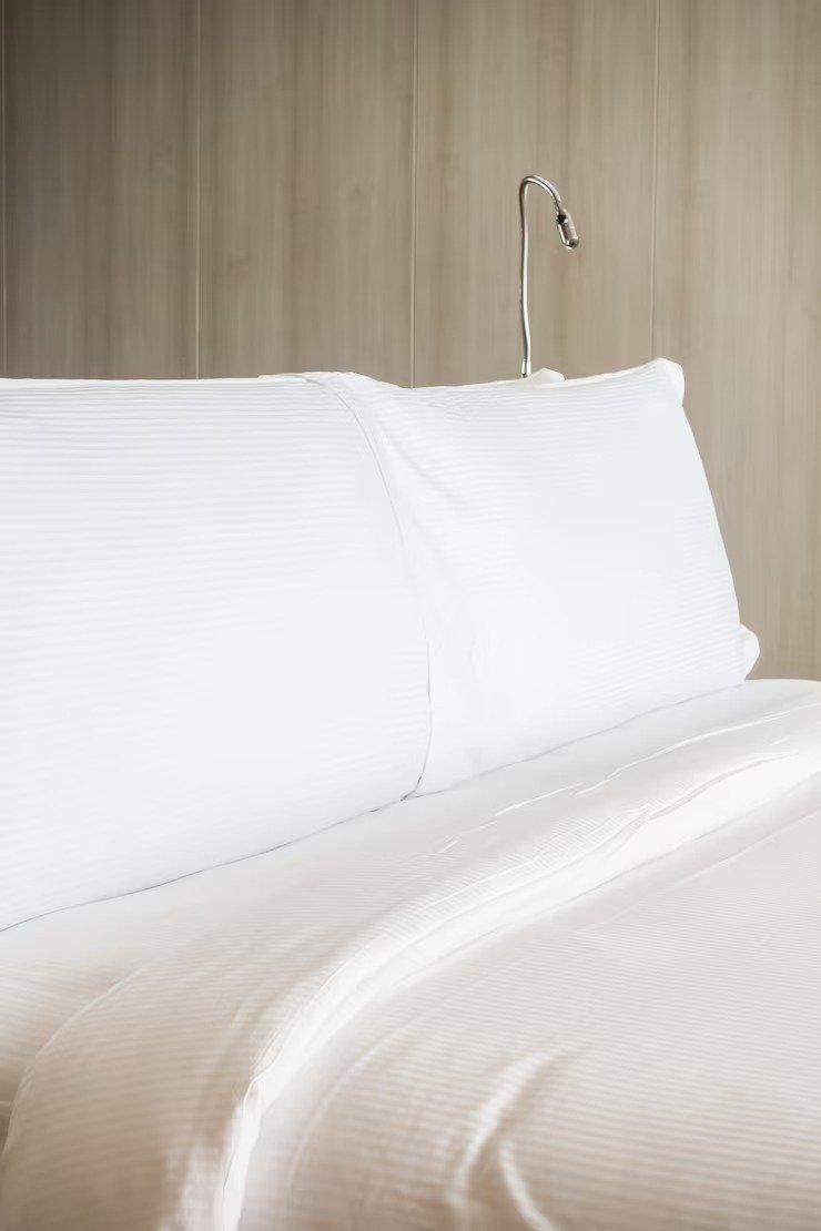 White Pillow Bed