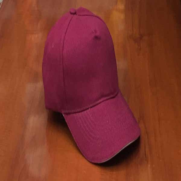 Maroon Cap White Sandwitch